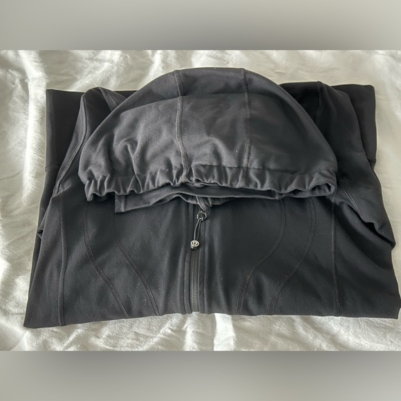 ⭐️Like New⭐️ Lululemon Stride Jacket II- Size 8 - Picture 13 of 13